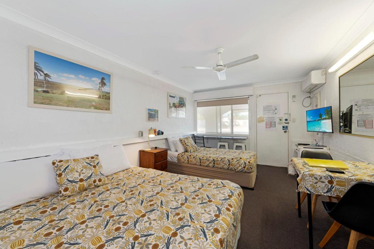Bundaberg Coral Villa Motor Inn Екстериор снимка