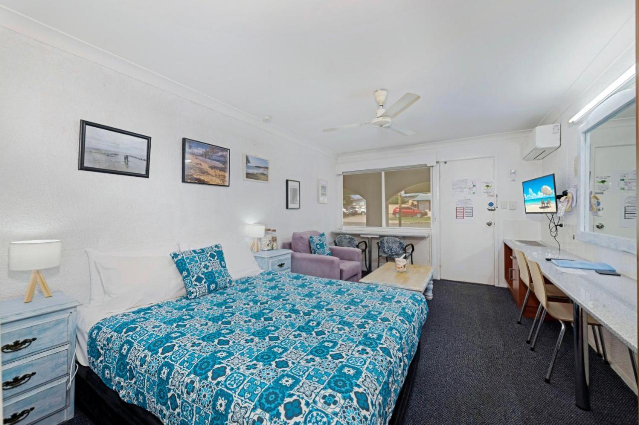 Bundaberg Coral Villa Motor Inn Екстериор снимка