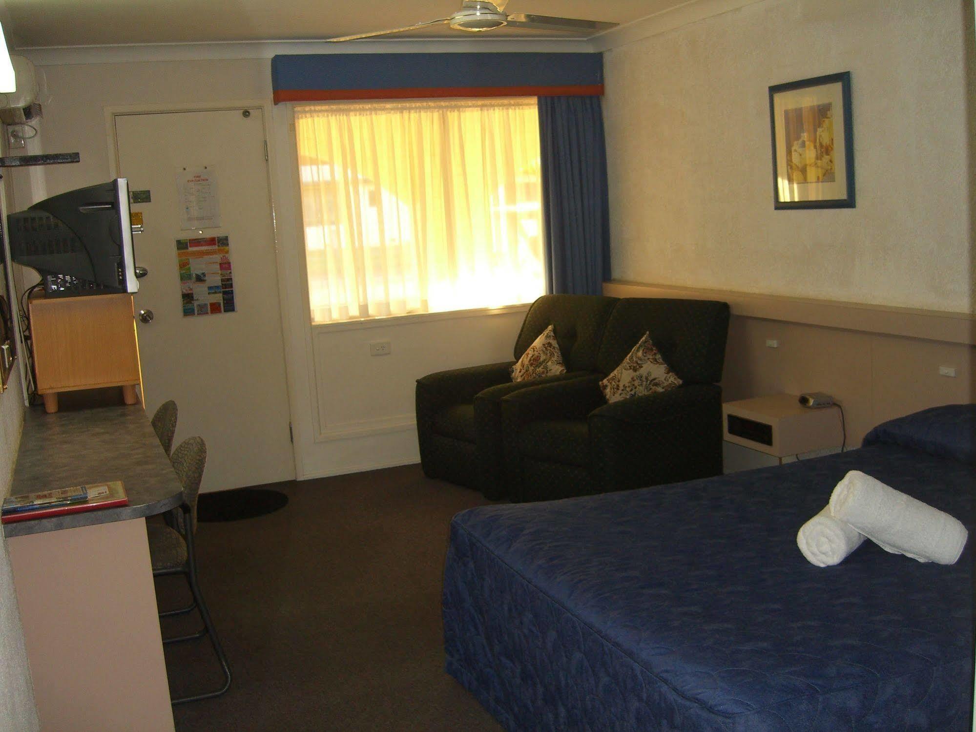 Bundaberg Coral Villa Motor Inn Екстериор снимка