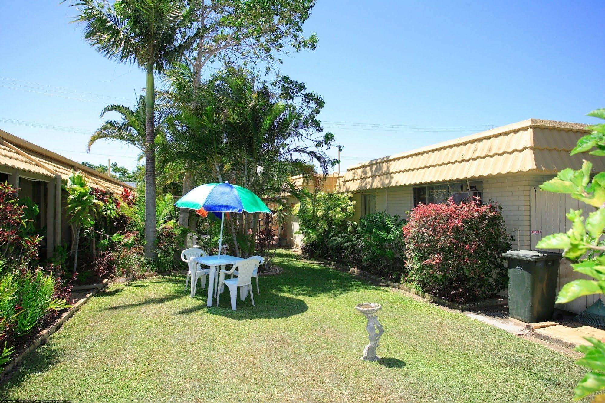Bundaberg Coral Villa Motor Inn Екстериор снимка