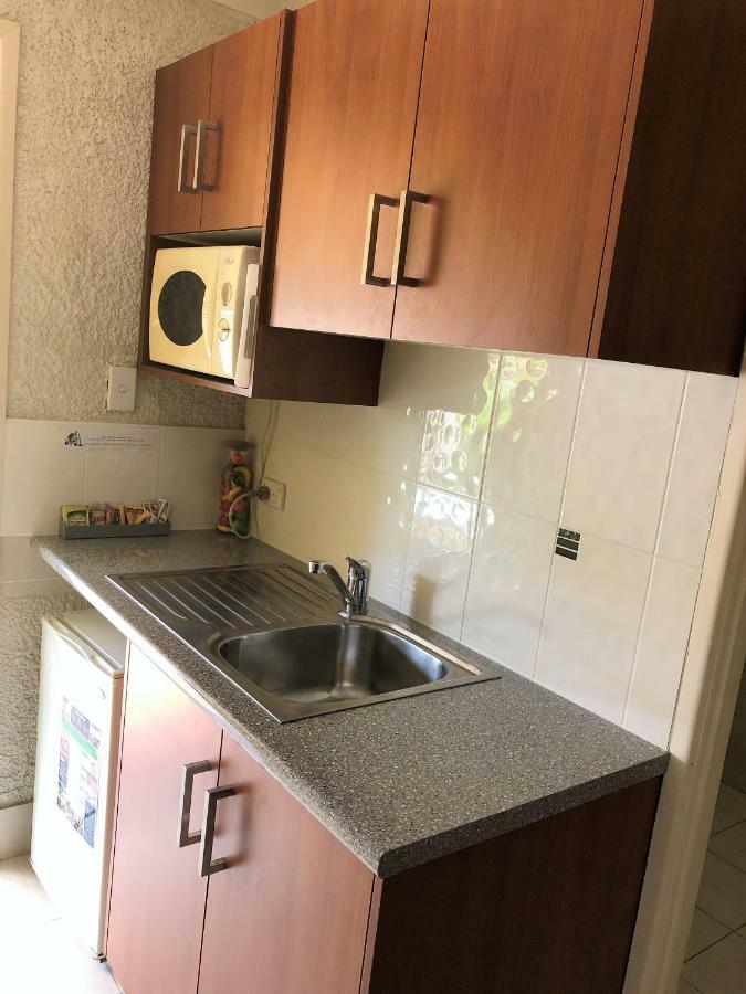 Bundaberg Coral Villa Motor Inn Екстериор снимка